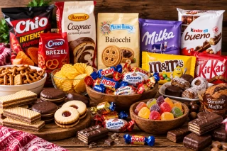 Dulciuri și snacksuri
